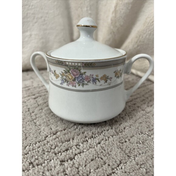 Excel Fine China Southampton 223 Sugar Bowl. 1993 - Picture 6 of 13